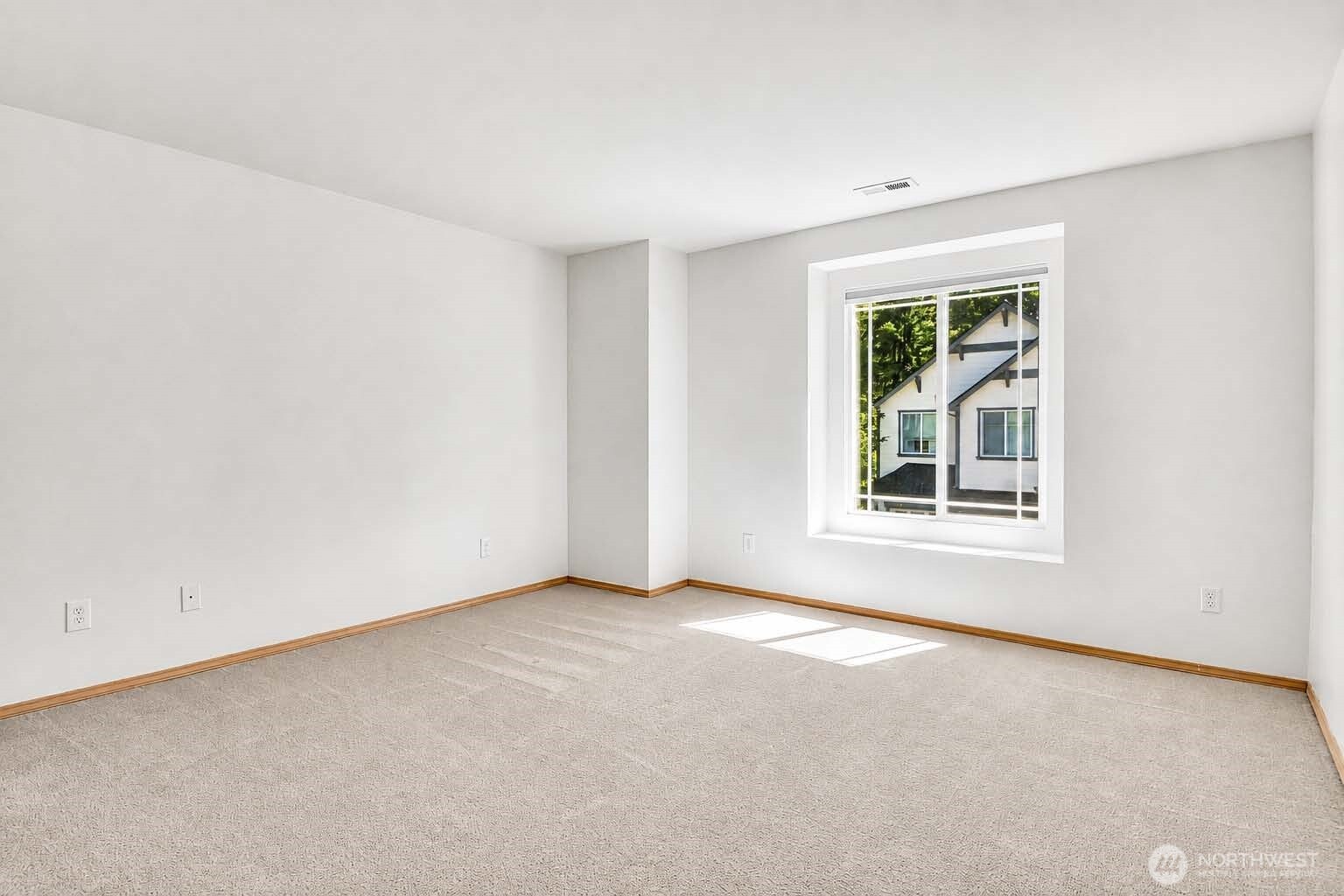 6750 163rd Place B Property Photo 22