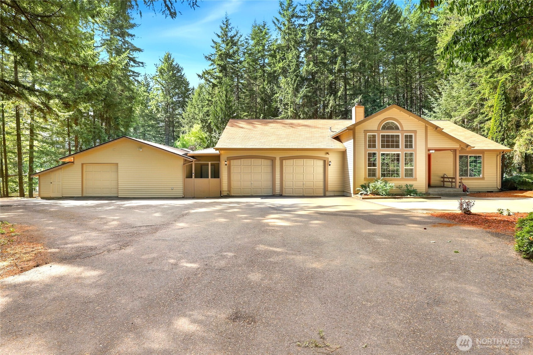 5800 Sw Royal Spruce Drive Property Photo 2