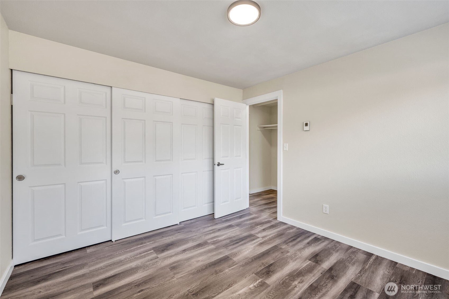 748 S Cloverdale Street Unit 6 Property Photo 24