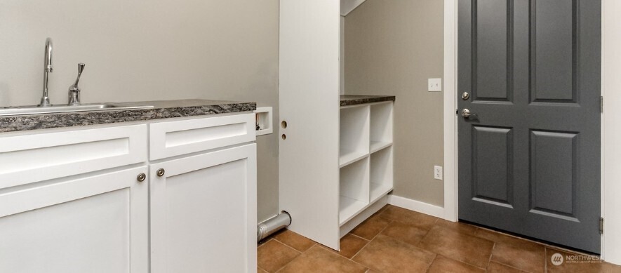 3924 Gay Road Property Photo 5