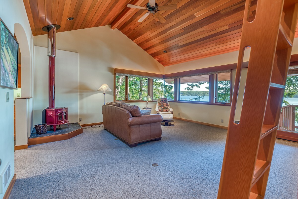 1687 Spring Point Road Property Photo 11