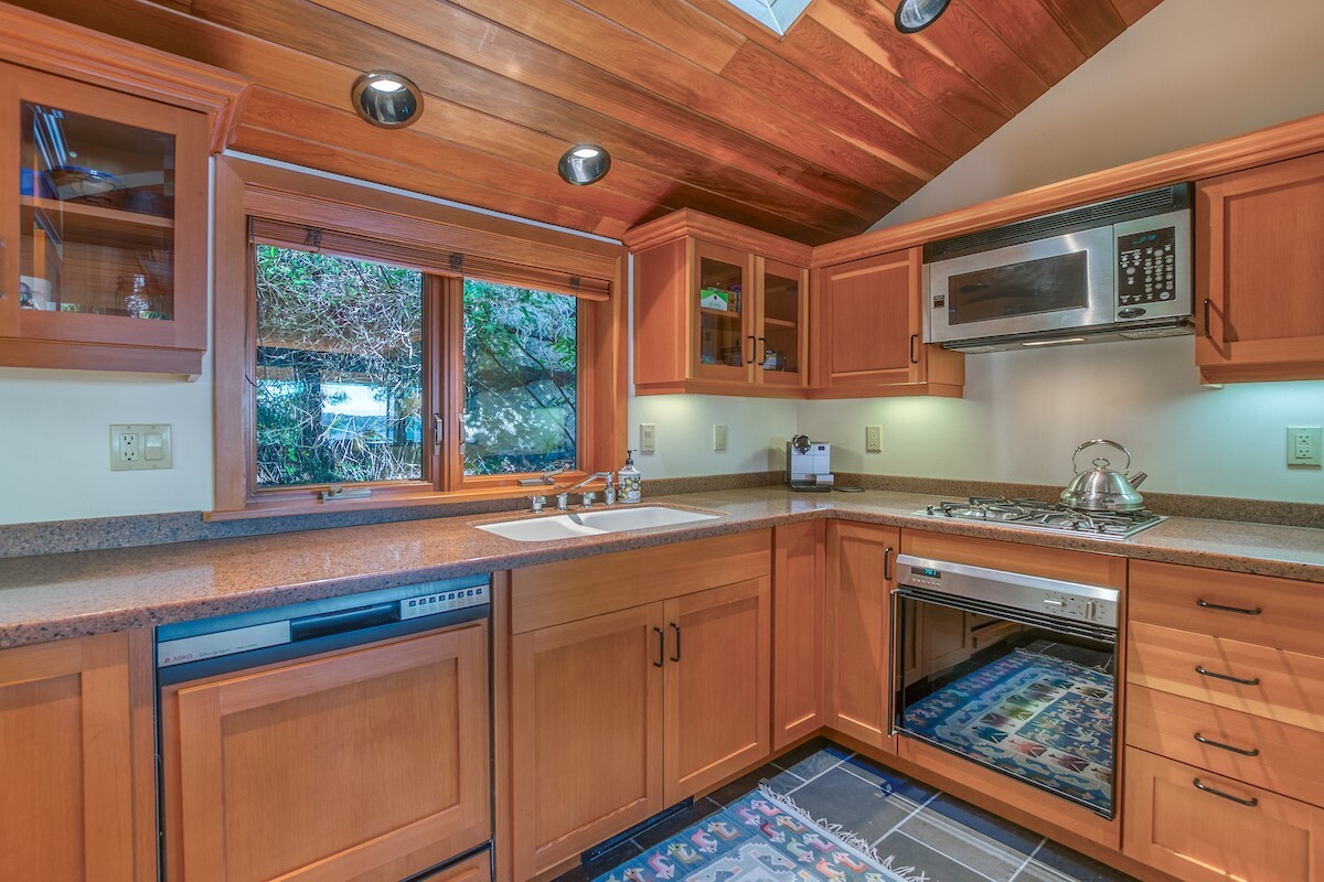 1687 Spring Point Road Property Photo 18
