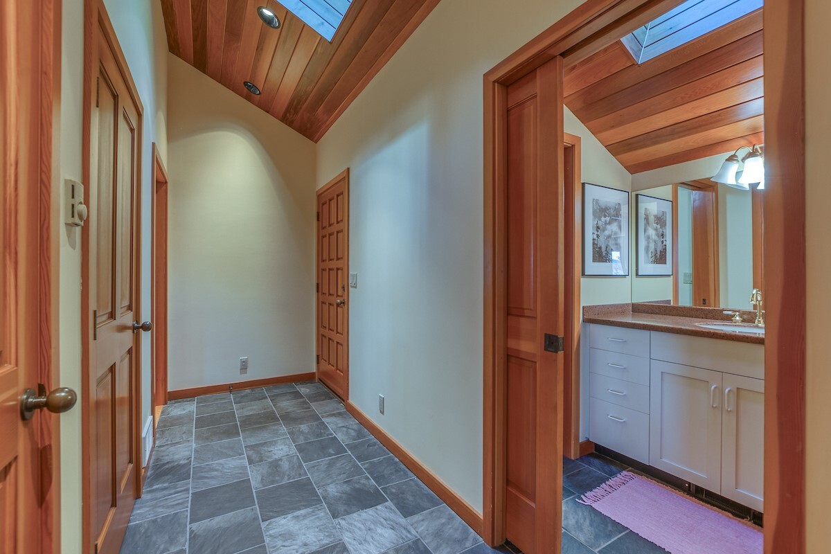 1687 Spring Point Road Property Photo 22