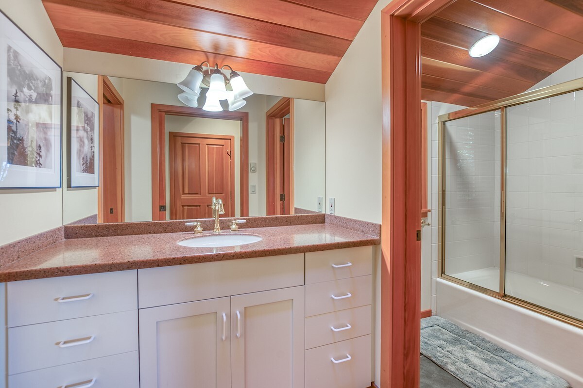 1687 Spring Point Road Property Photo 23