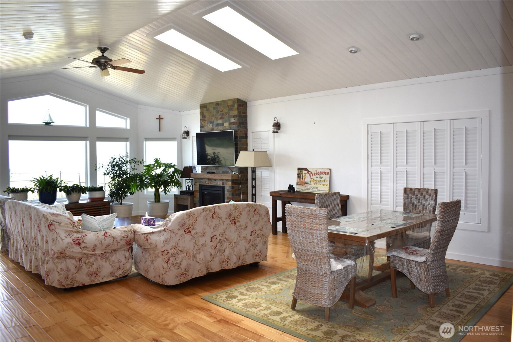 268 Sunrise Avenue Property Photo 6