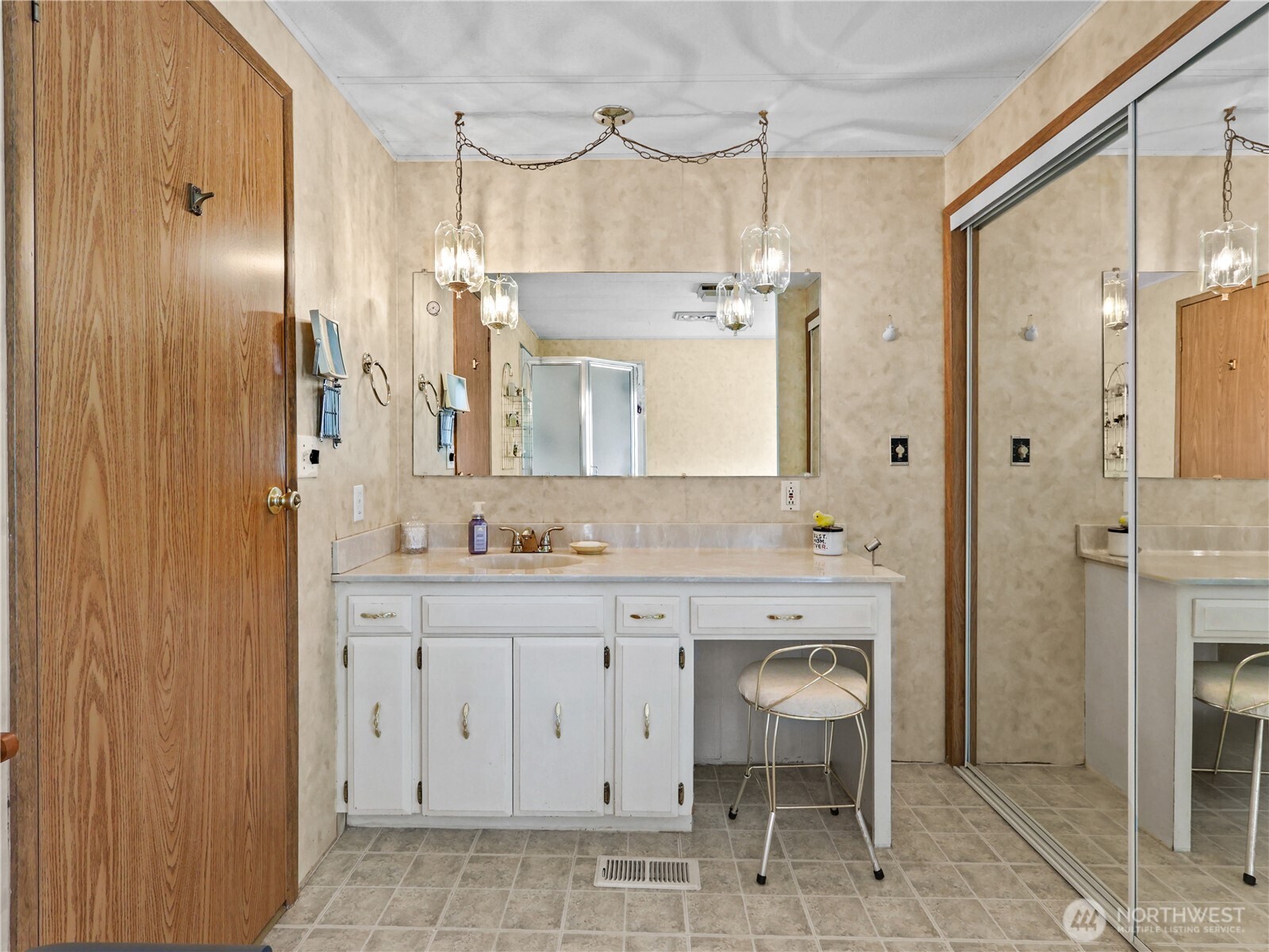 6304 155th Street Ct 10 Property Photo 16
