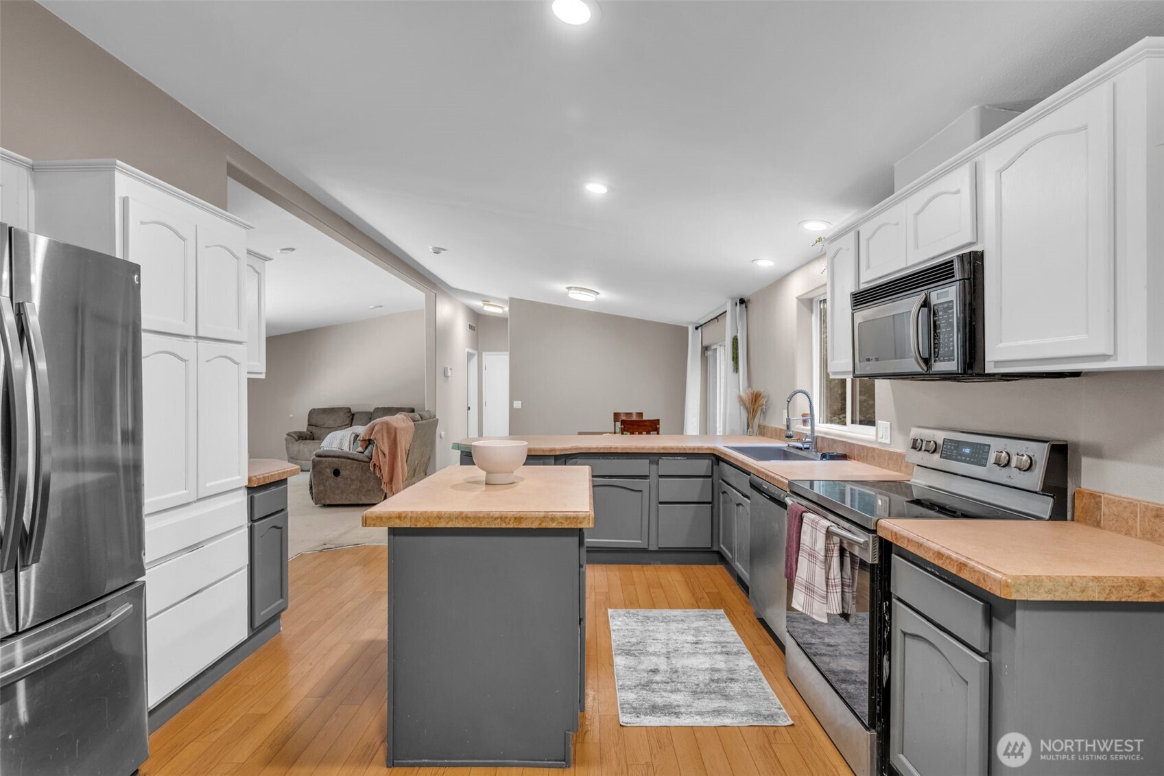 17710 Russian Road Property Photo 11