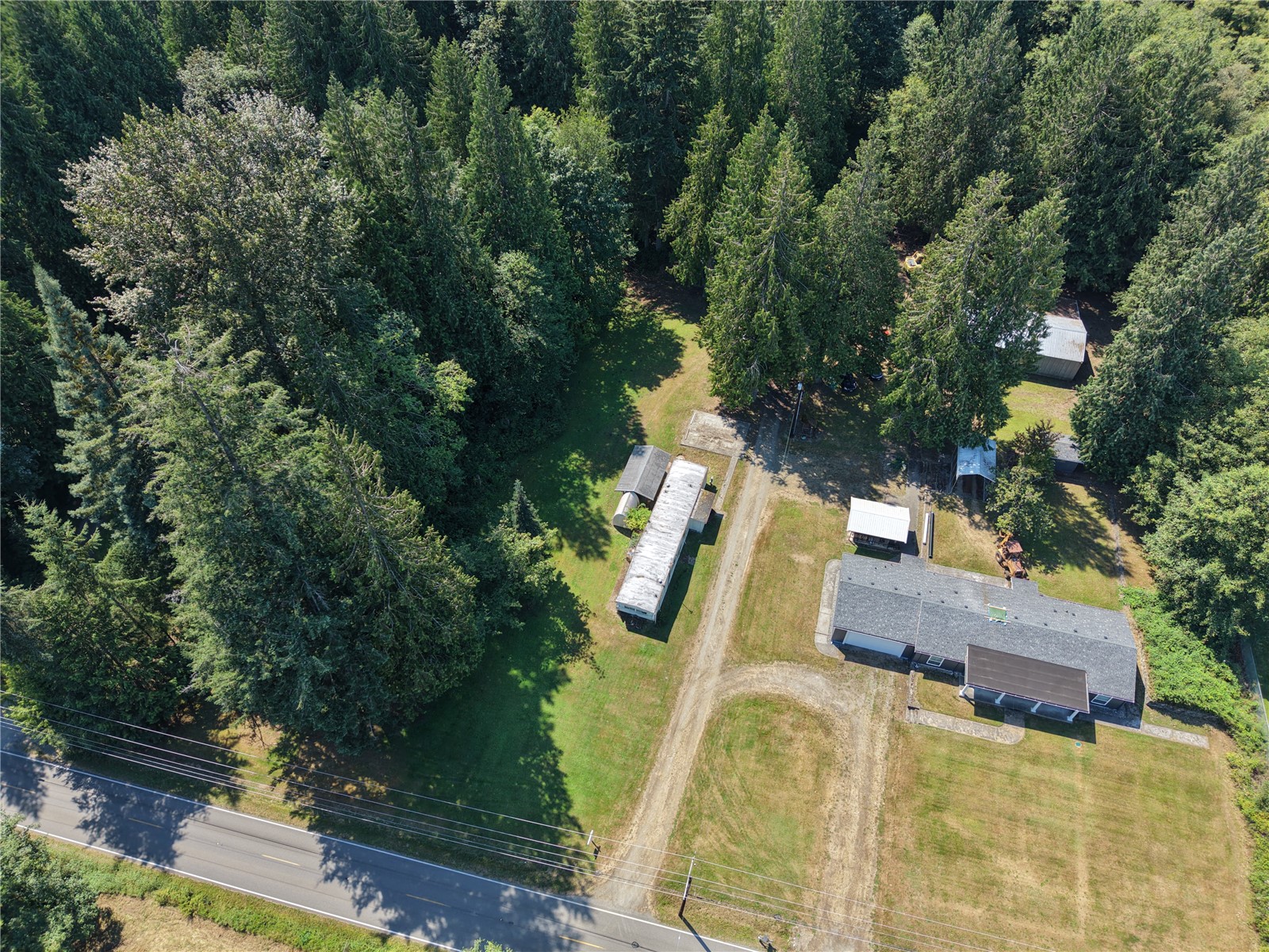 28610 3rd Avenue Property Photo 5