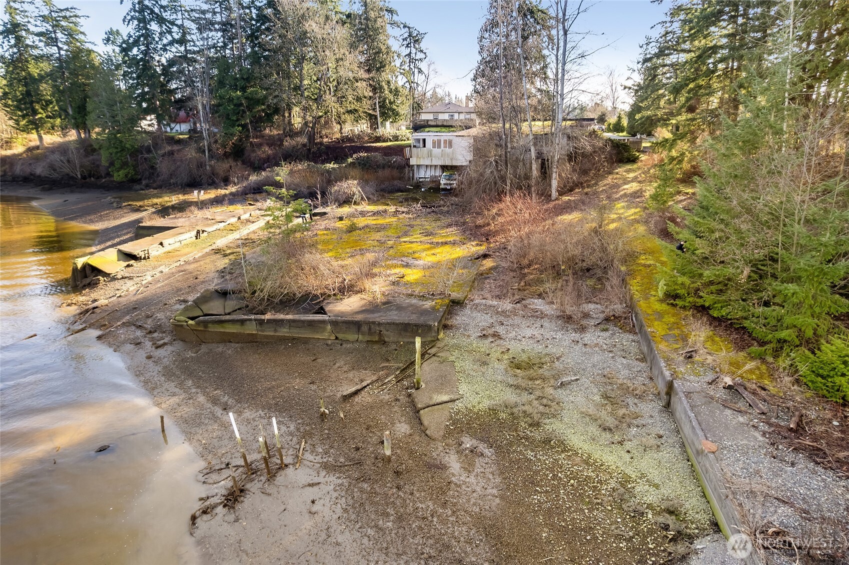 9088 Shipyard Lane Property Photo 14