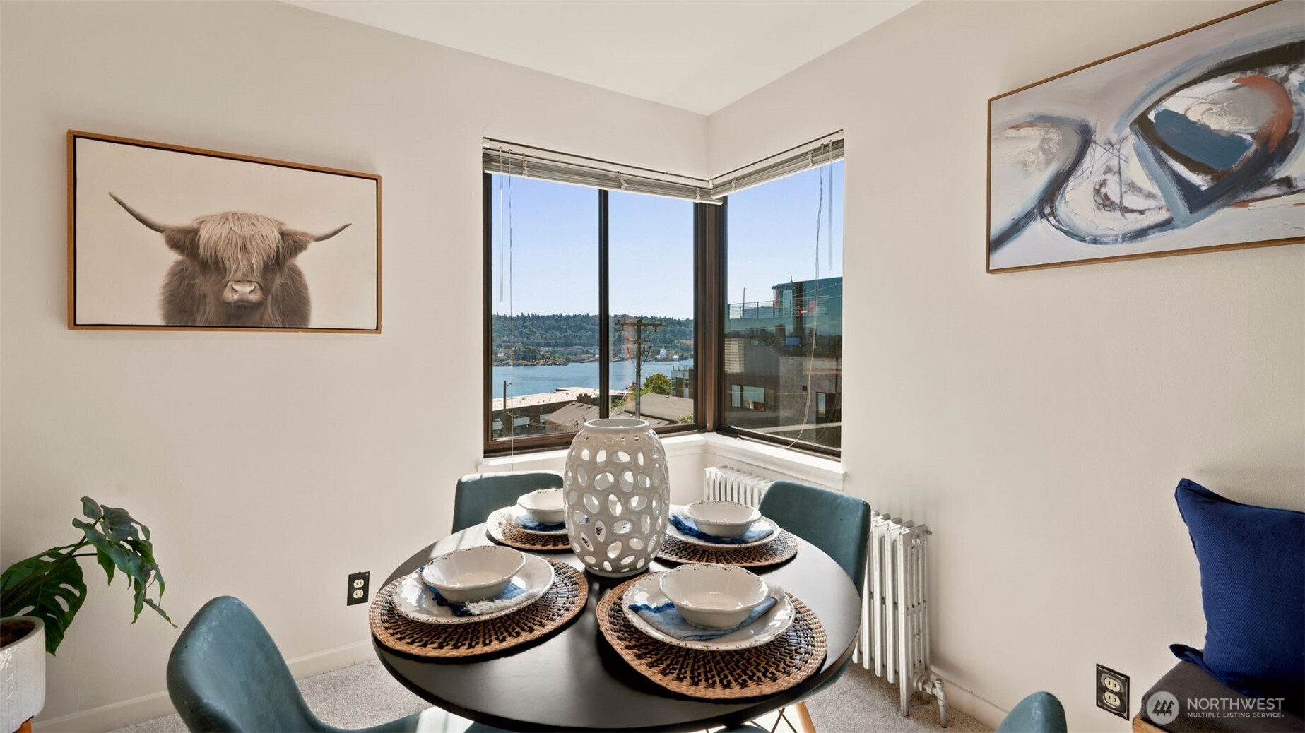 2450 Dexter Avenue 303 Property Photo 15