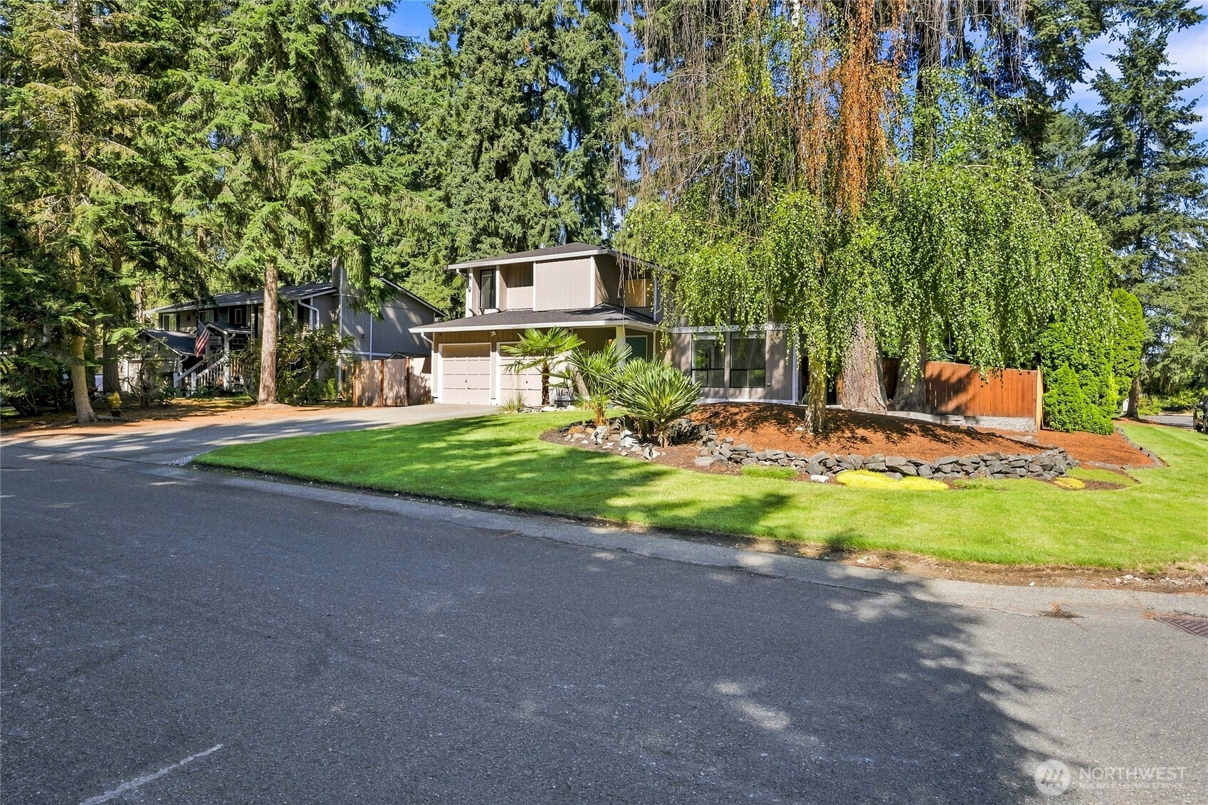 9127 164th Street Property Photo 2