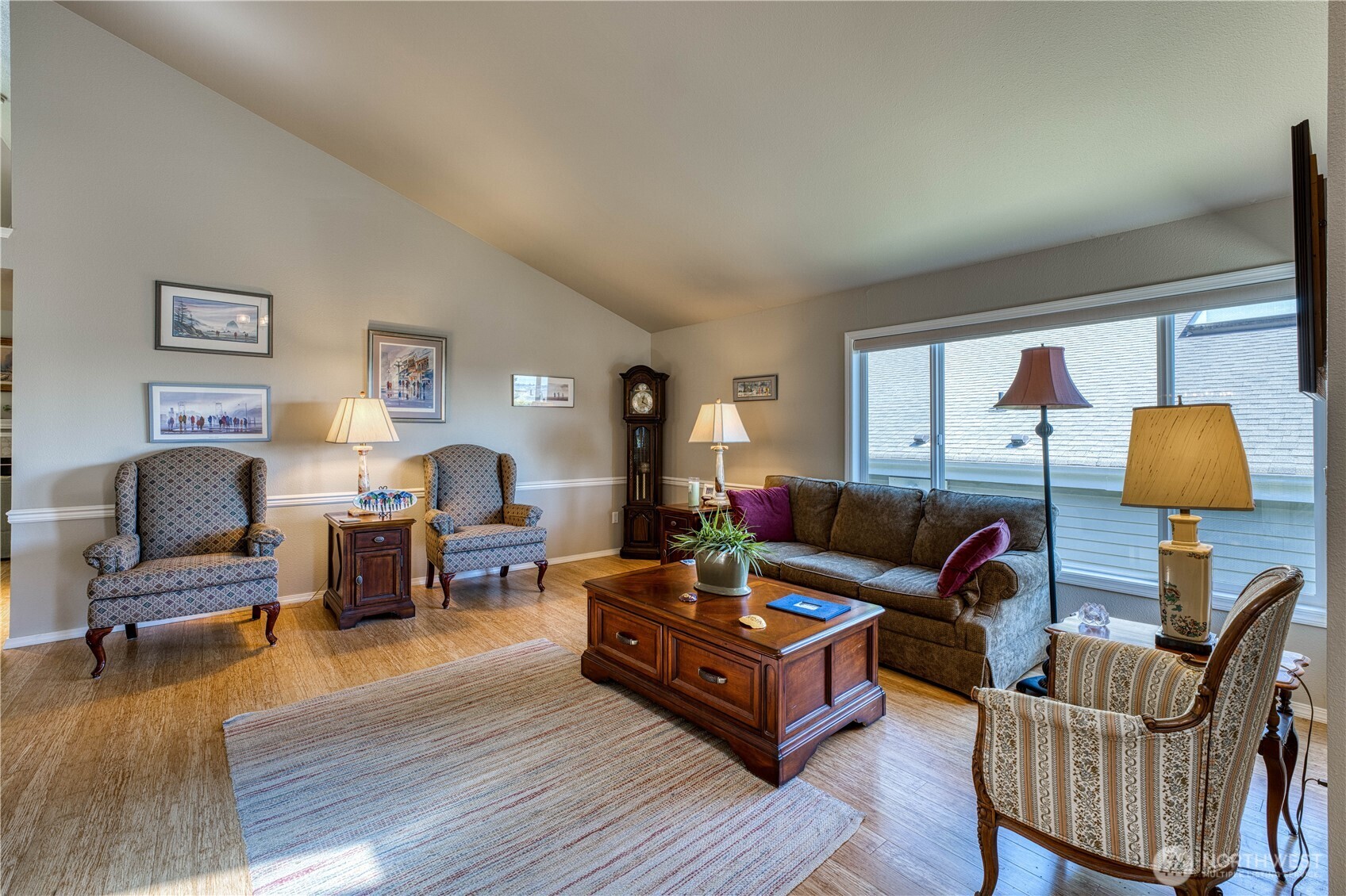 6870 Starboard Lane Property Photo 3