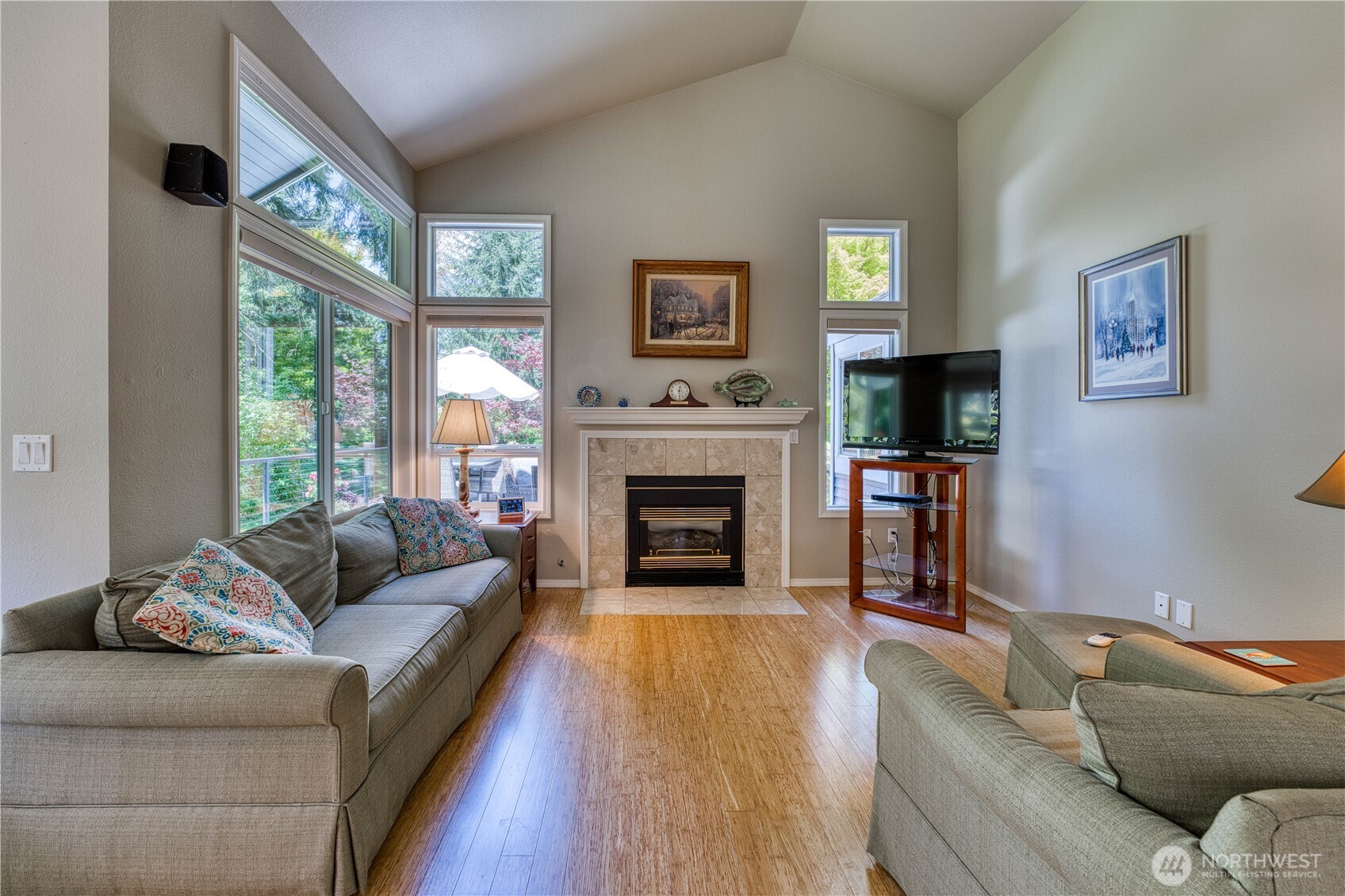 6870 Starboard Lane Property Photo 15