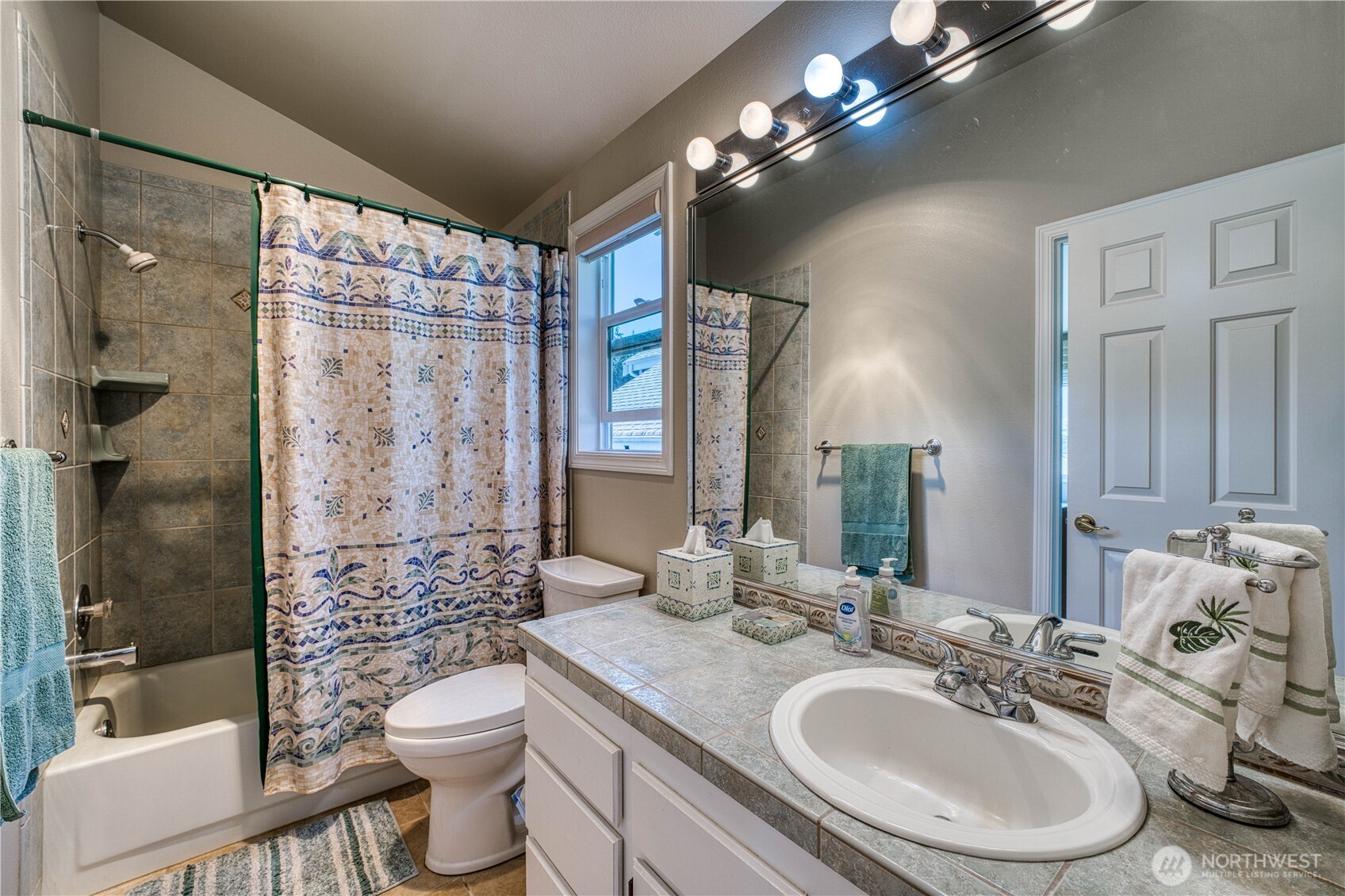 6870 Starboard Lane Property Photo 26
