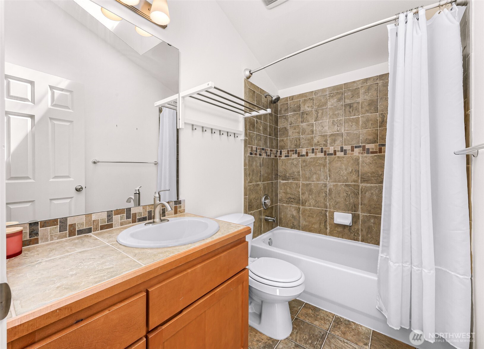 8516 Nesbit Avenue A Property Photo 23