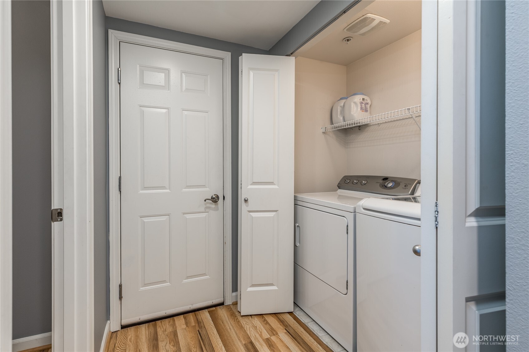 7114 James Place Property Photo 17