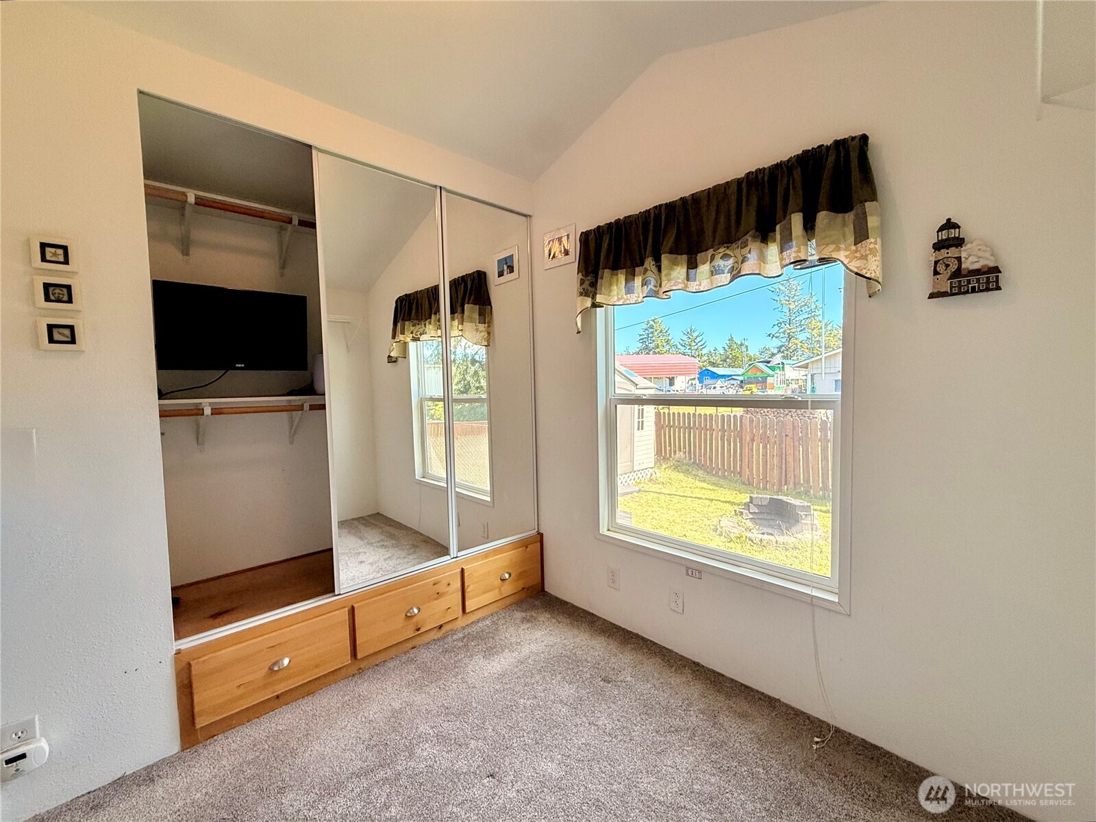 881 Magellan Avenue Property Photo 8