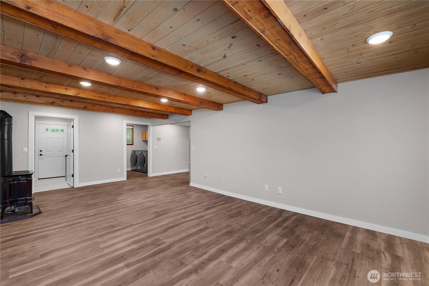 125 41st Avenue Property Photo 8