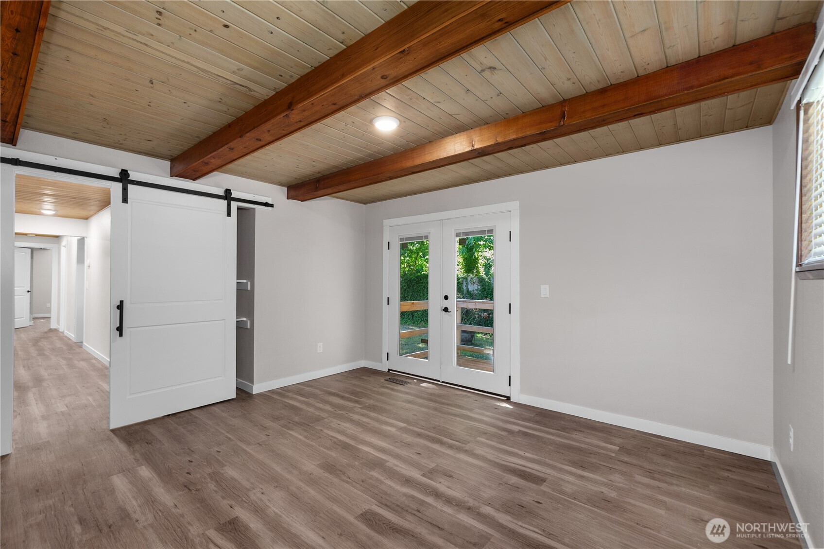 125 41st Avenue Property Photo 10