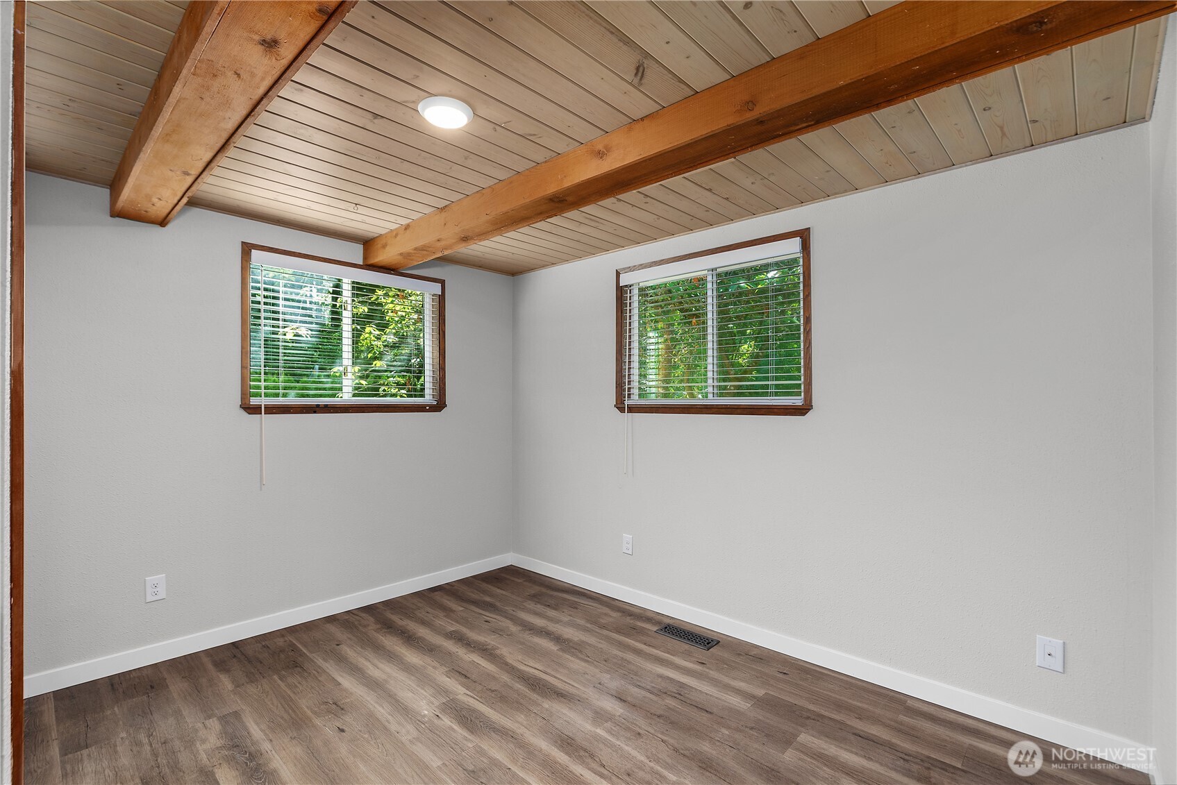 125 41st Avenue Property Photo 11