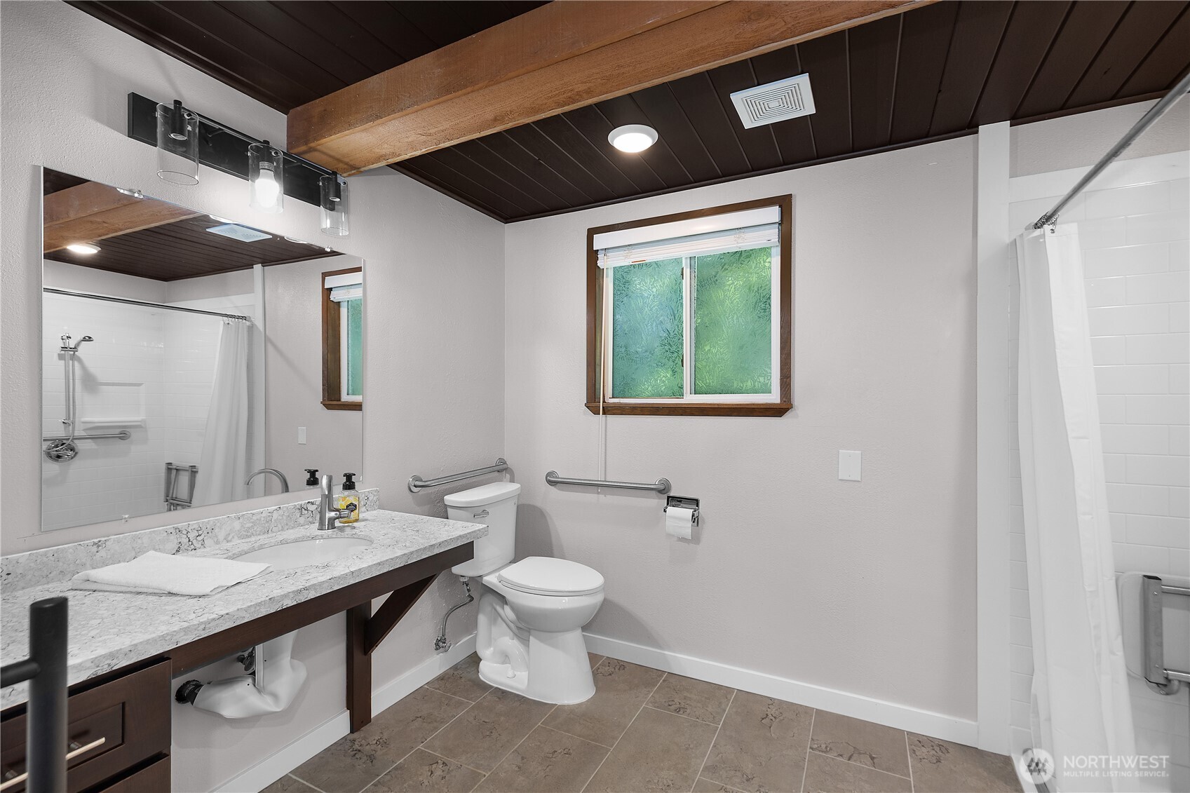 125 41st Avenue Property Photo 13