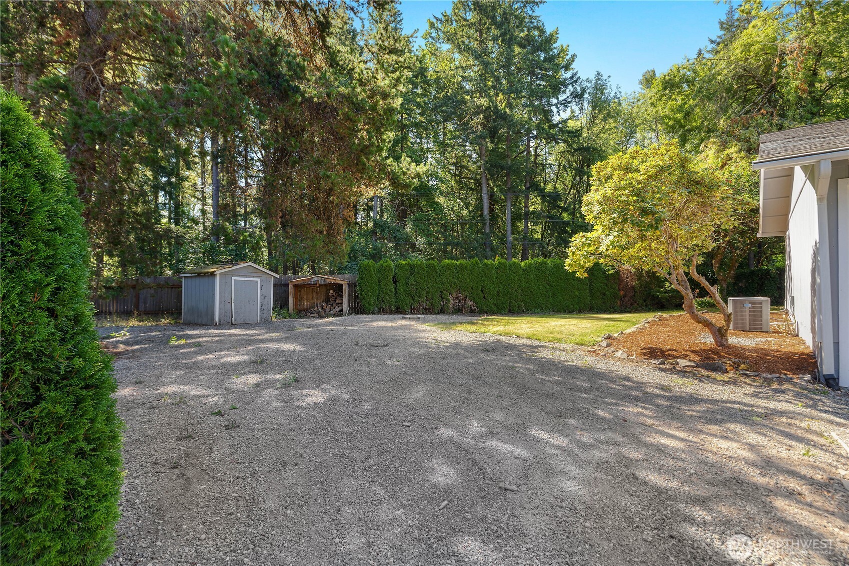 125 41st Avenue Property Photo 23
