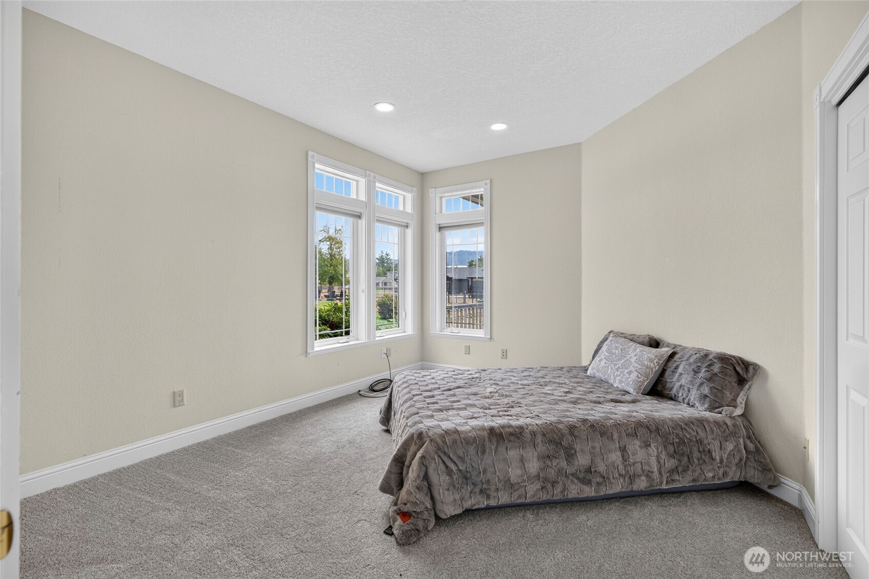 30 Cherry Street Property Photo 15