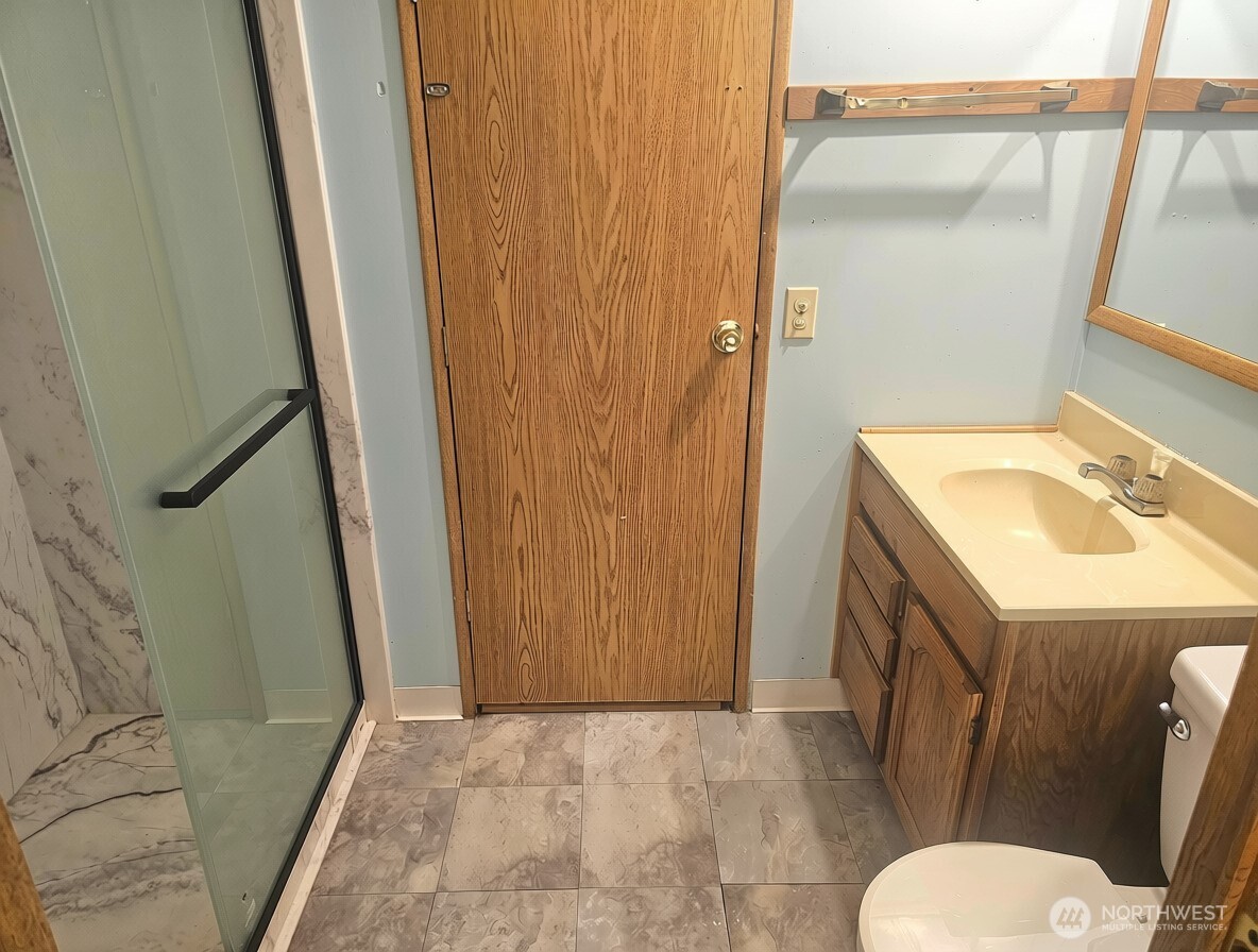 8708 Thuja Avenue Property Photo 13