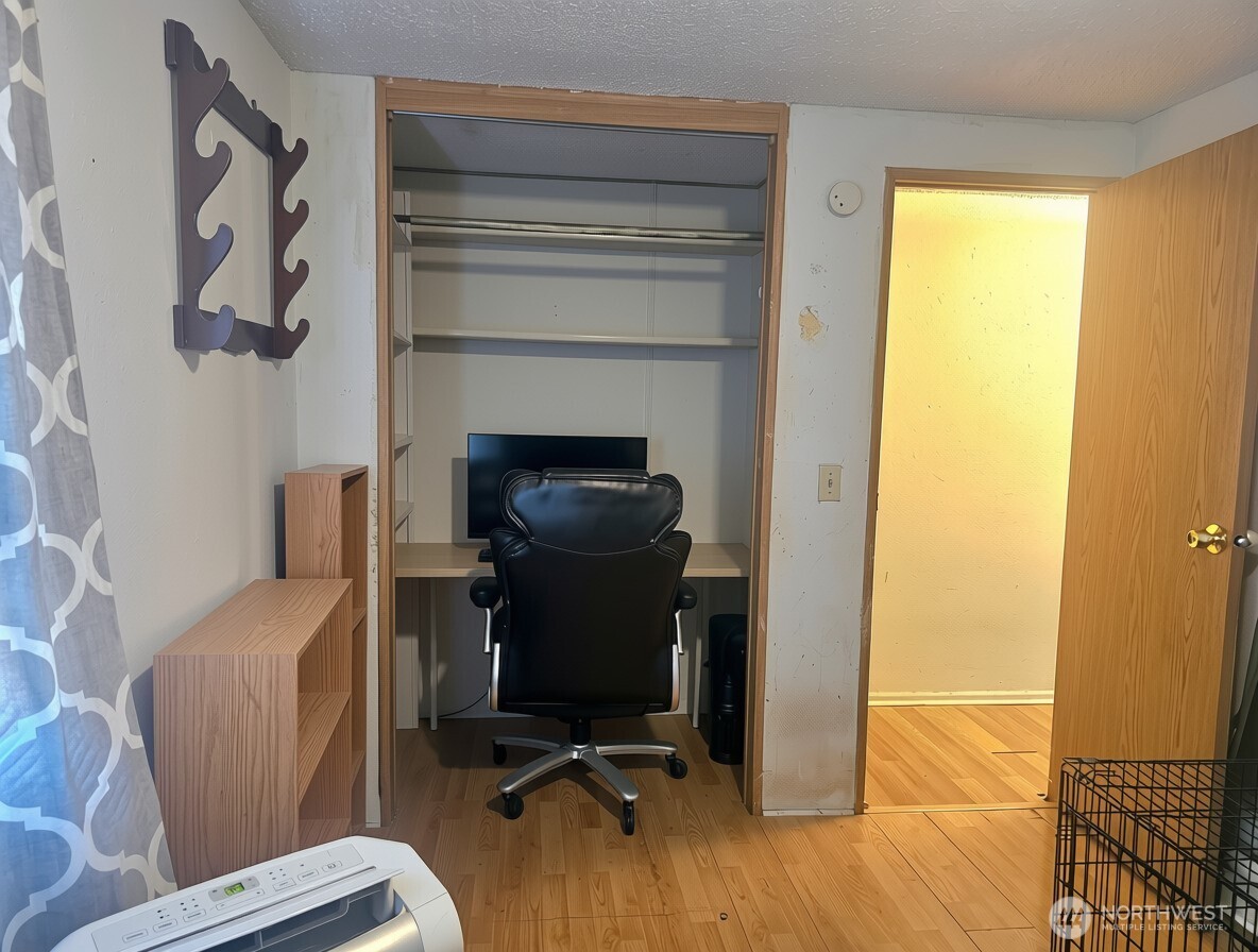 8708 Thuja Avenue Property Photo 15