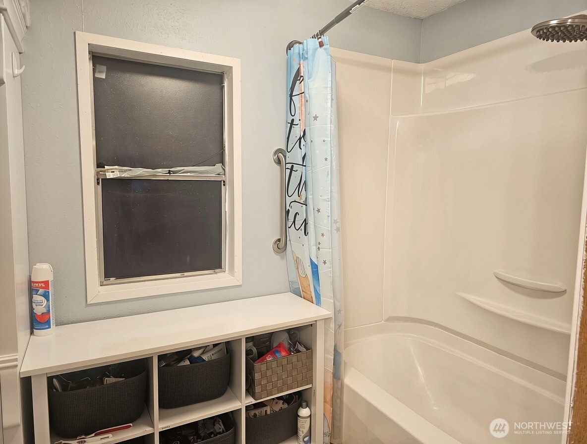 8708 Thuja Avenue Property Photo 18