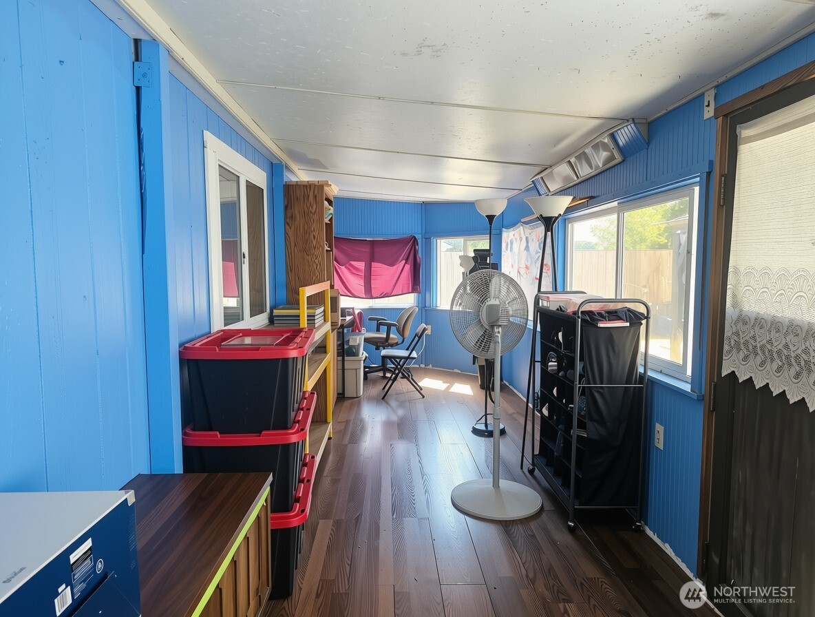 8708 Thuja Avenue Property Photo 19