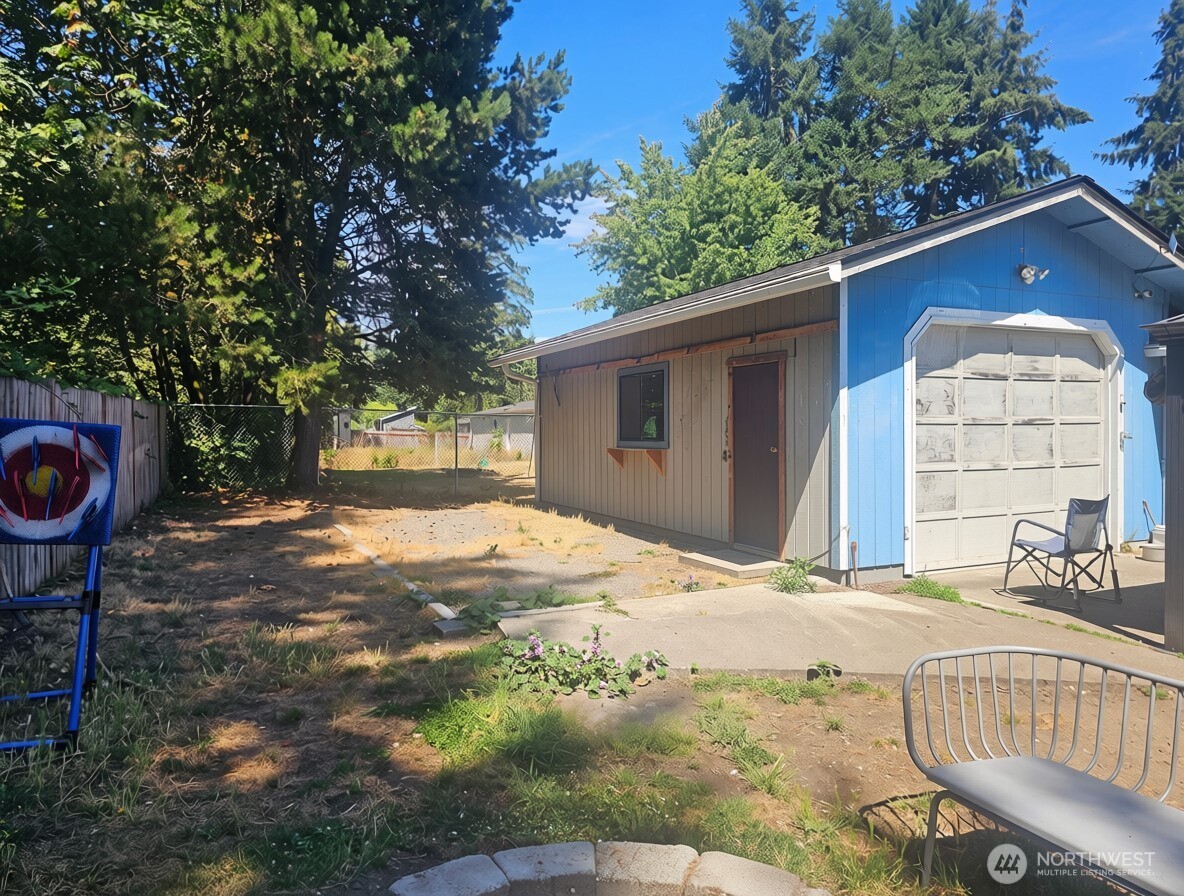 8708 Thuja Avenue Property Photo 21