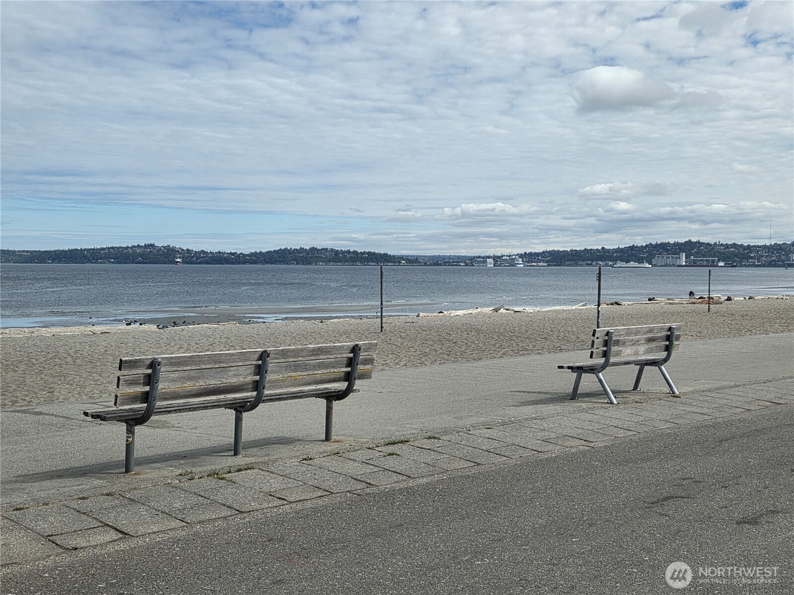 2452 Alki Avenue Property Photo 25
