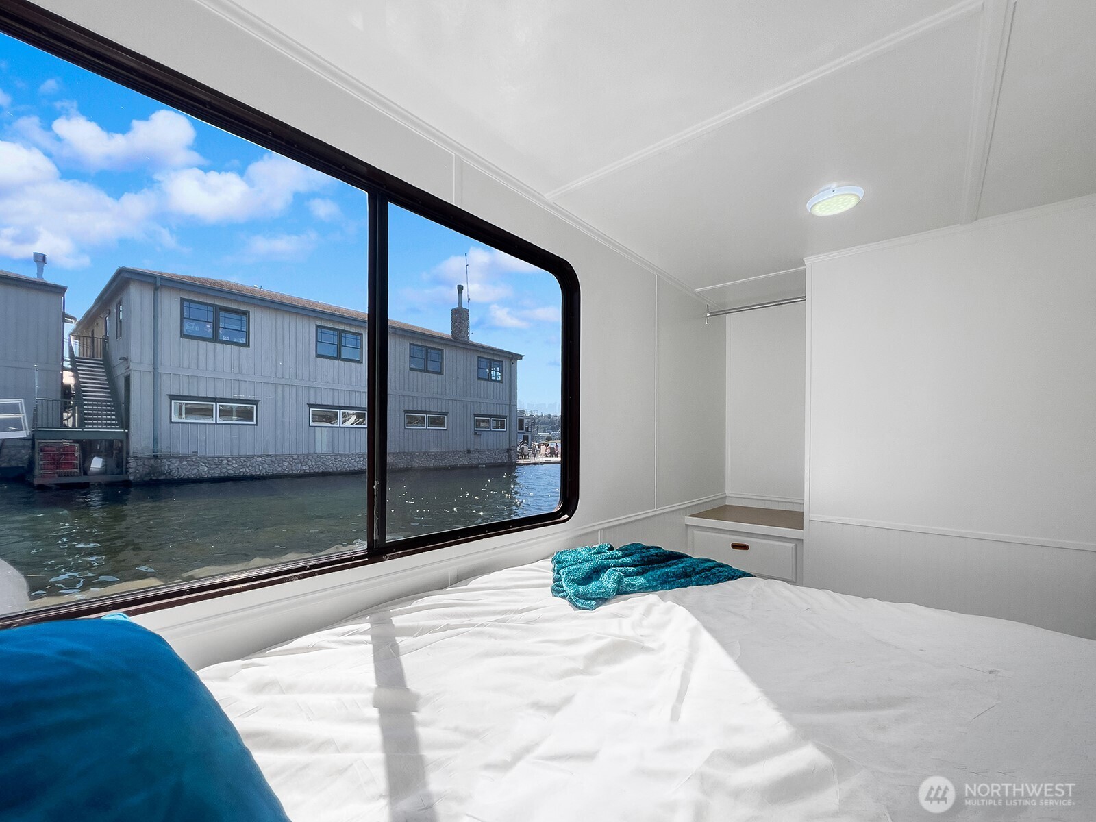 10 E Allison Street Property Photo 16