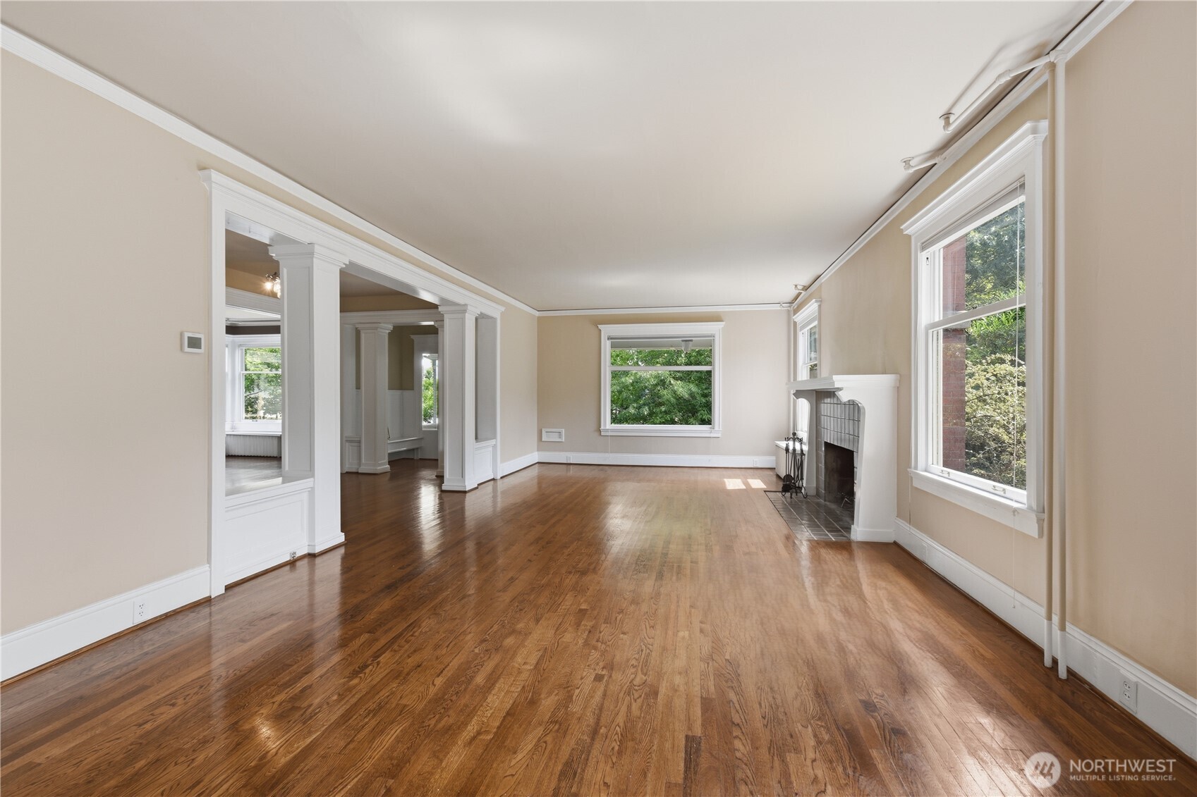 3316 Grand Avenue Property Photo 6
