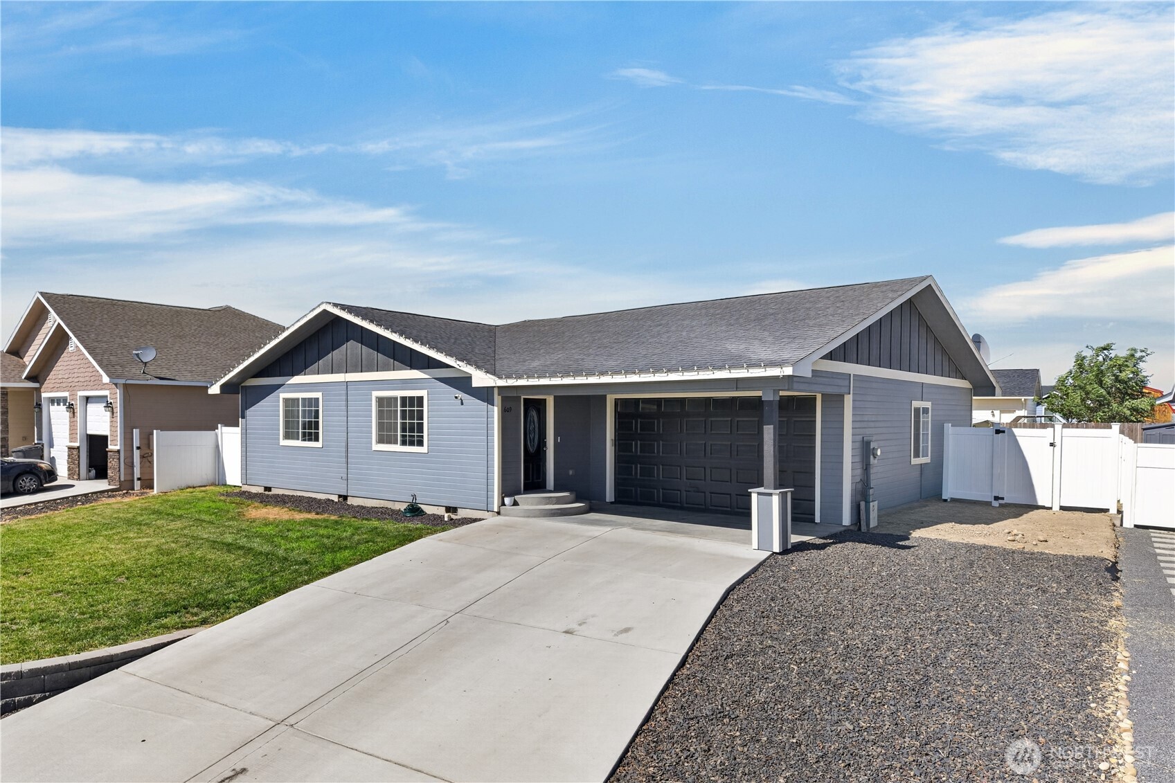609 Eagle Nest Drive Property Photo 3