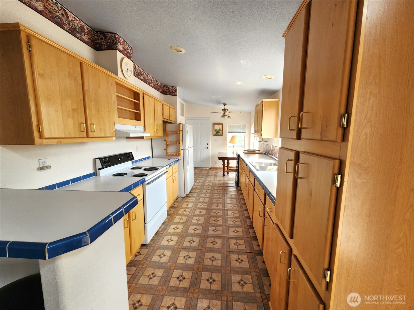 36 Sourdough Road Property Photo 3