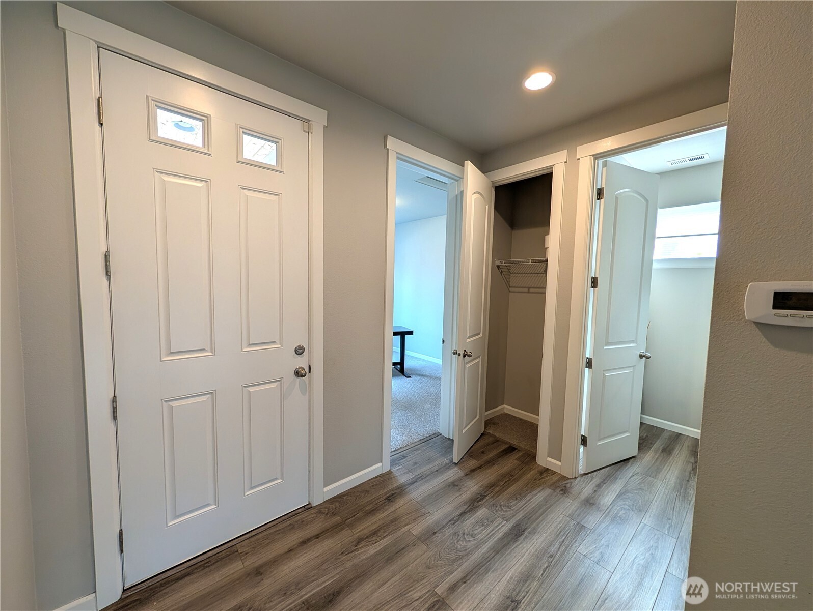 8406 57th Place Property Photo 4