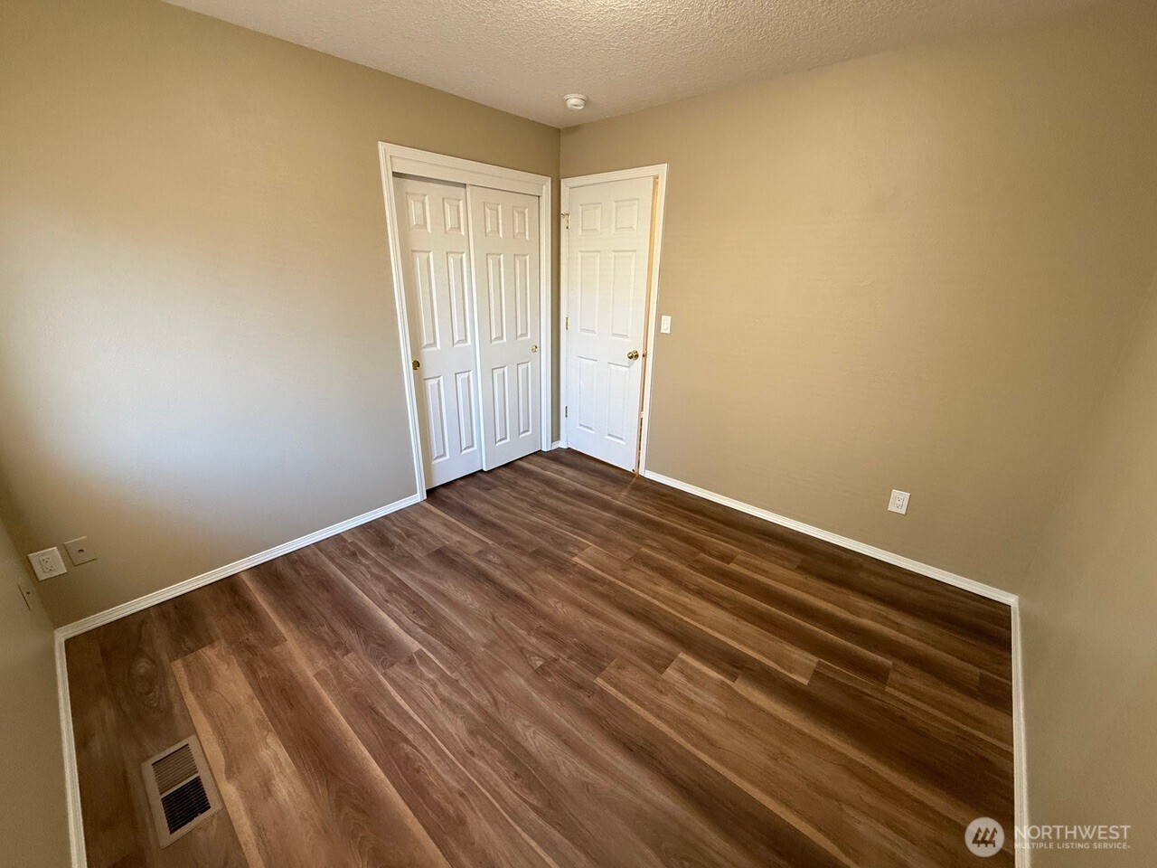 7611 Ne 88th Avenue Property Photo 14