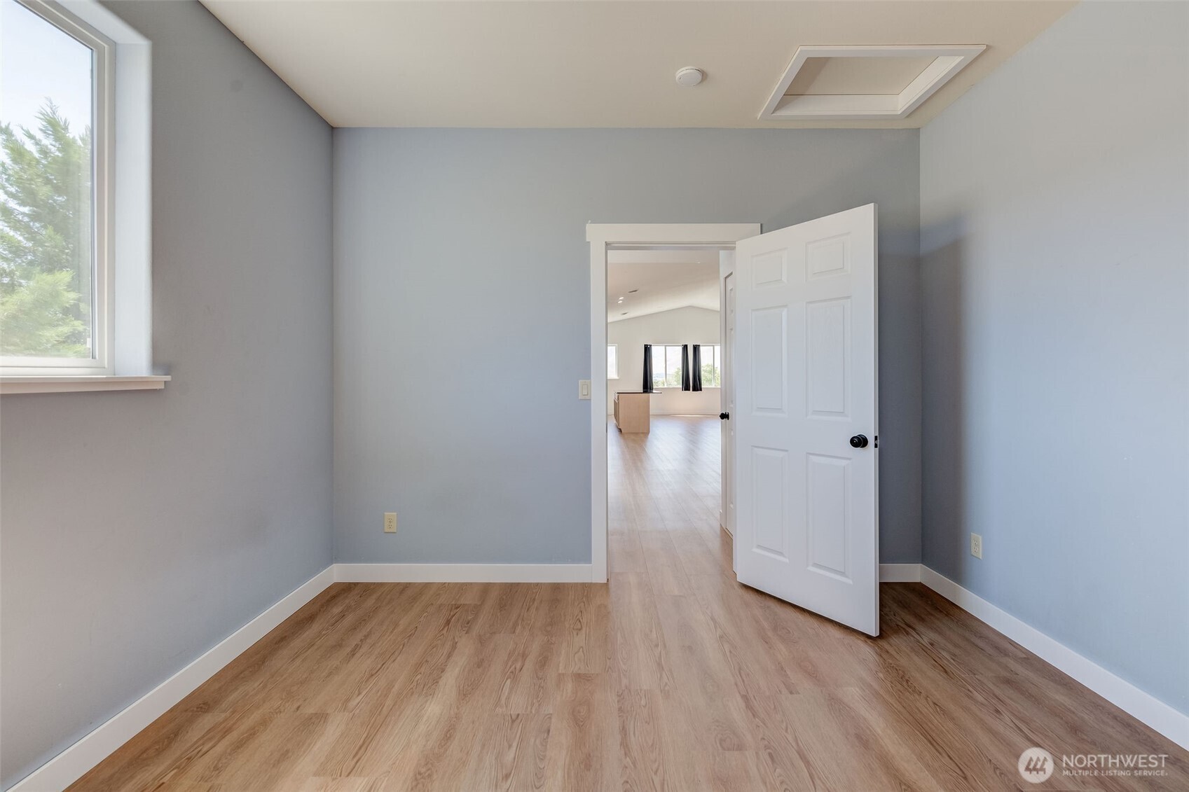 931 N Gale Avenue Property Photo 22