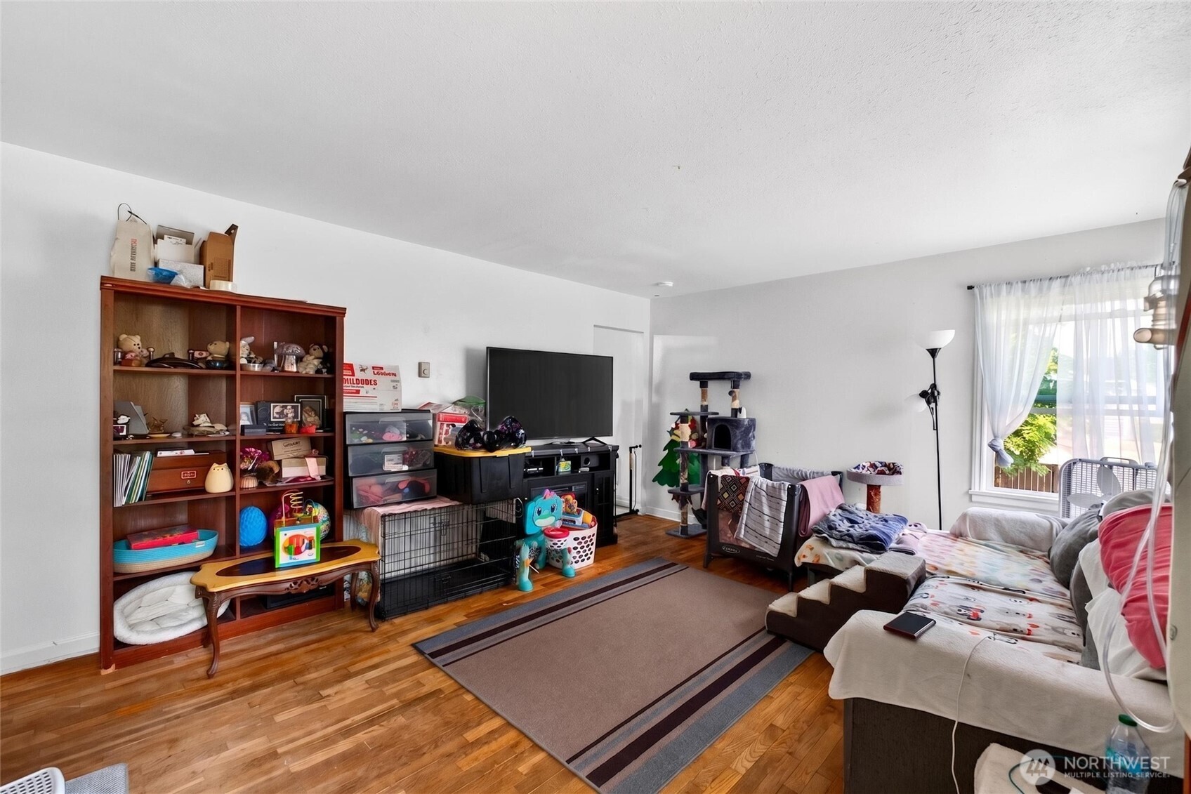6802 S Ferdinand Street Property Photo 6