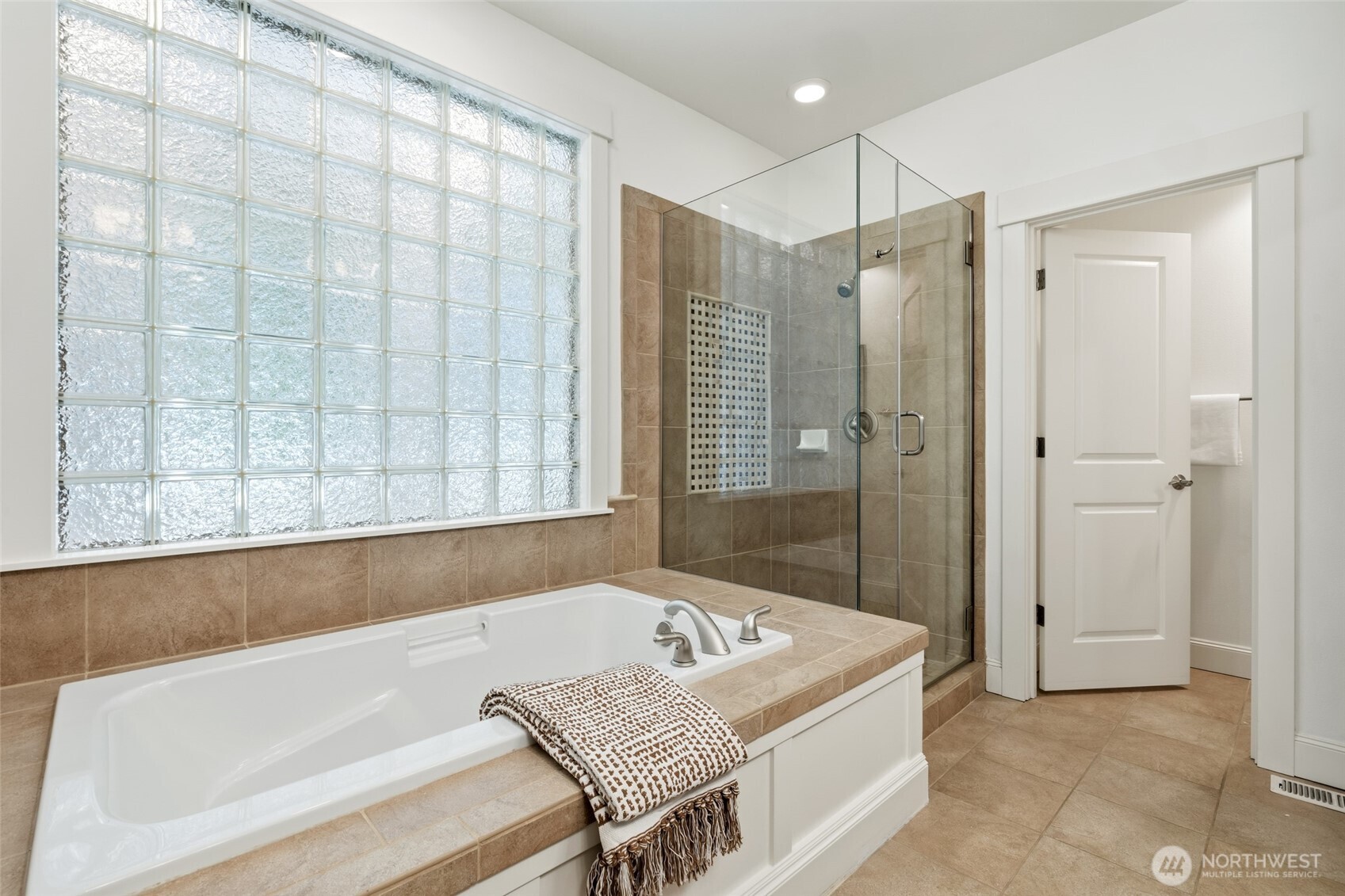 716 99th Avenue Property Photo 16