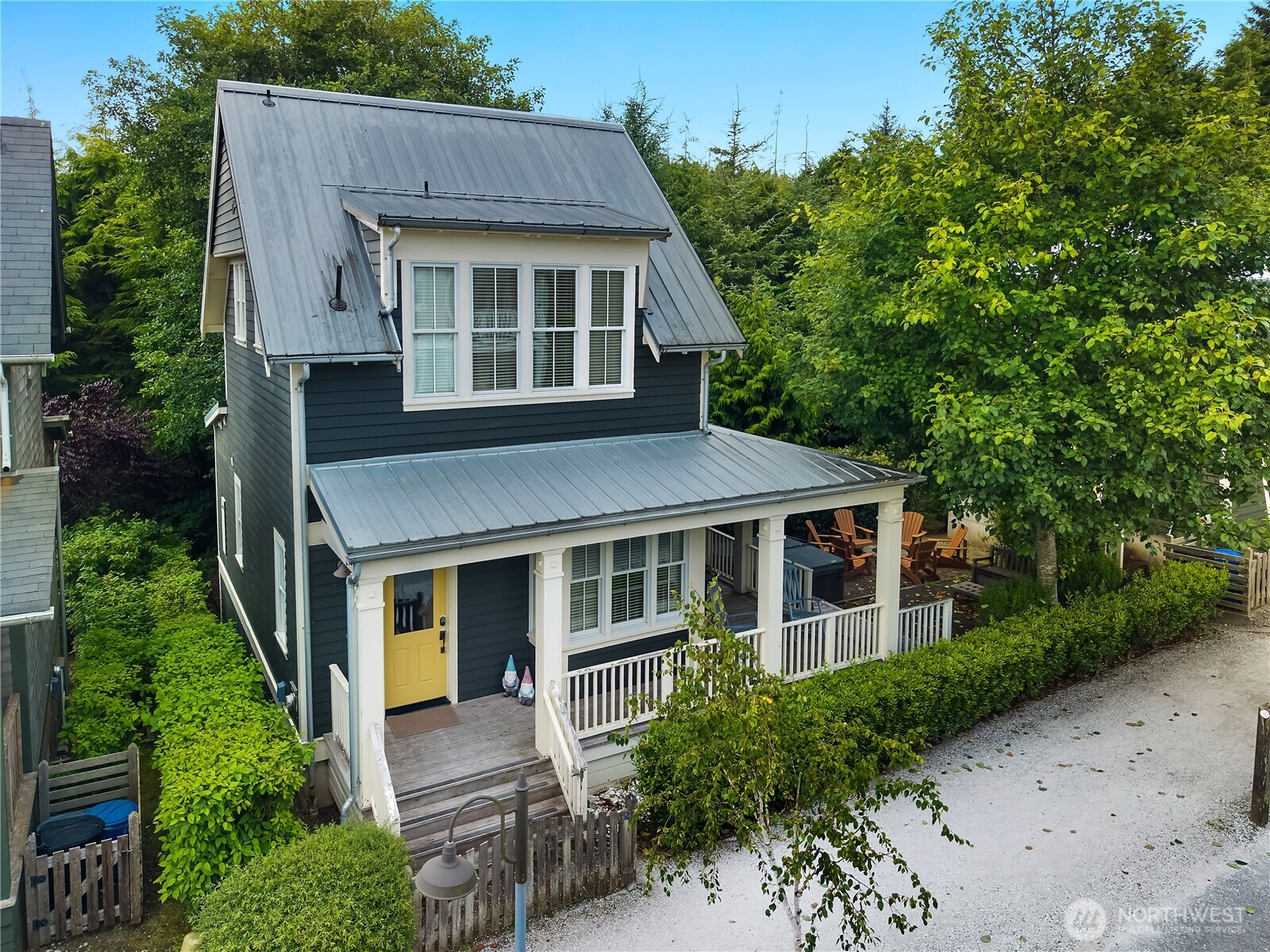229 Compass Street Property Photo 1