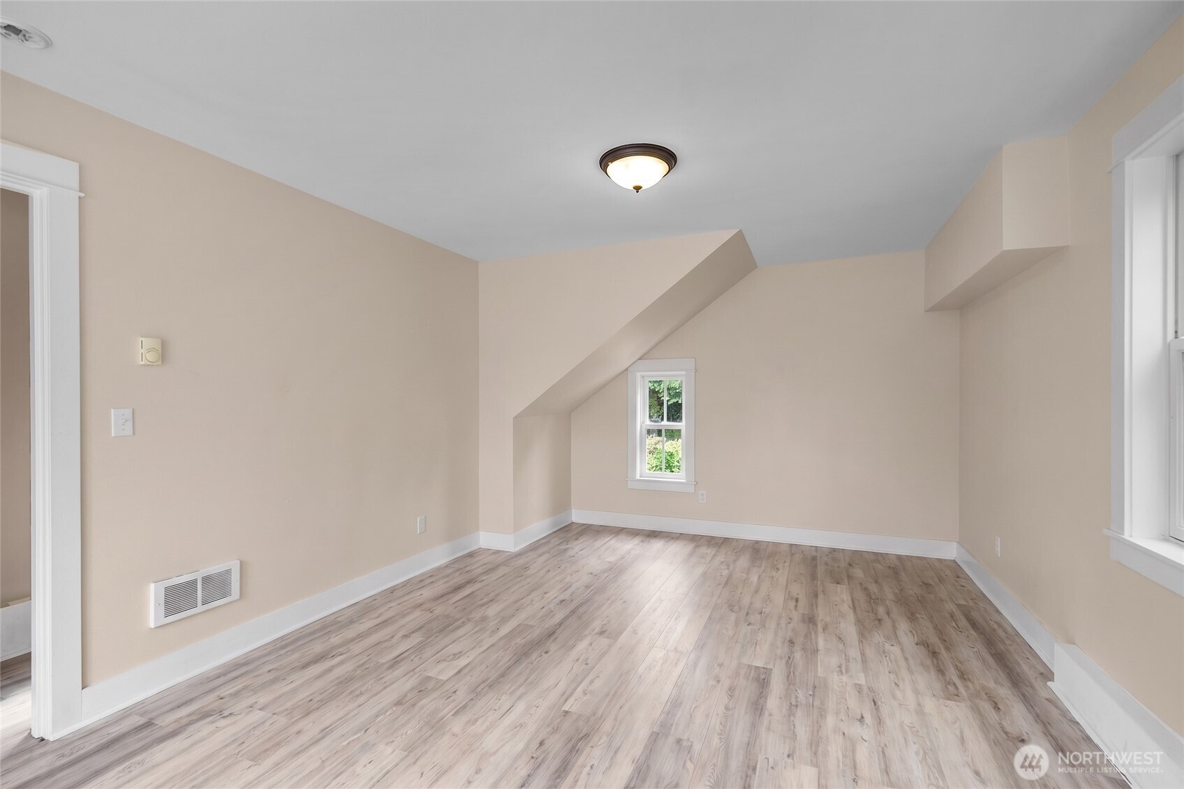 229 Compass Street Property Photo 26