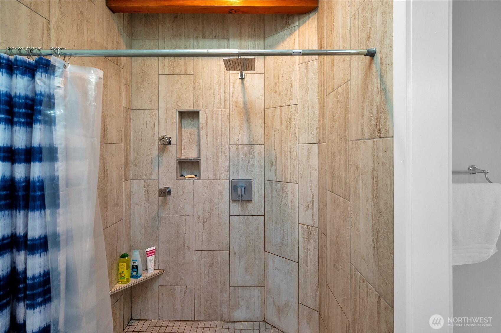 3011 Elm Street Property Photo 13