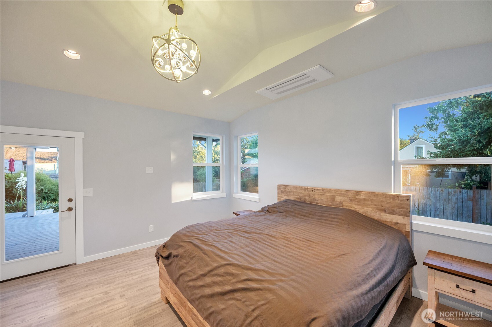 3011 Elm Street Property Photo 15