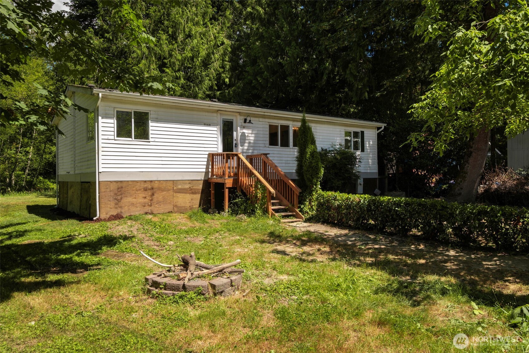 35621 157th Place Property Photo 3