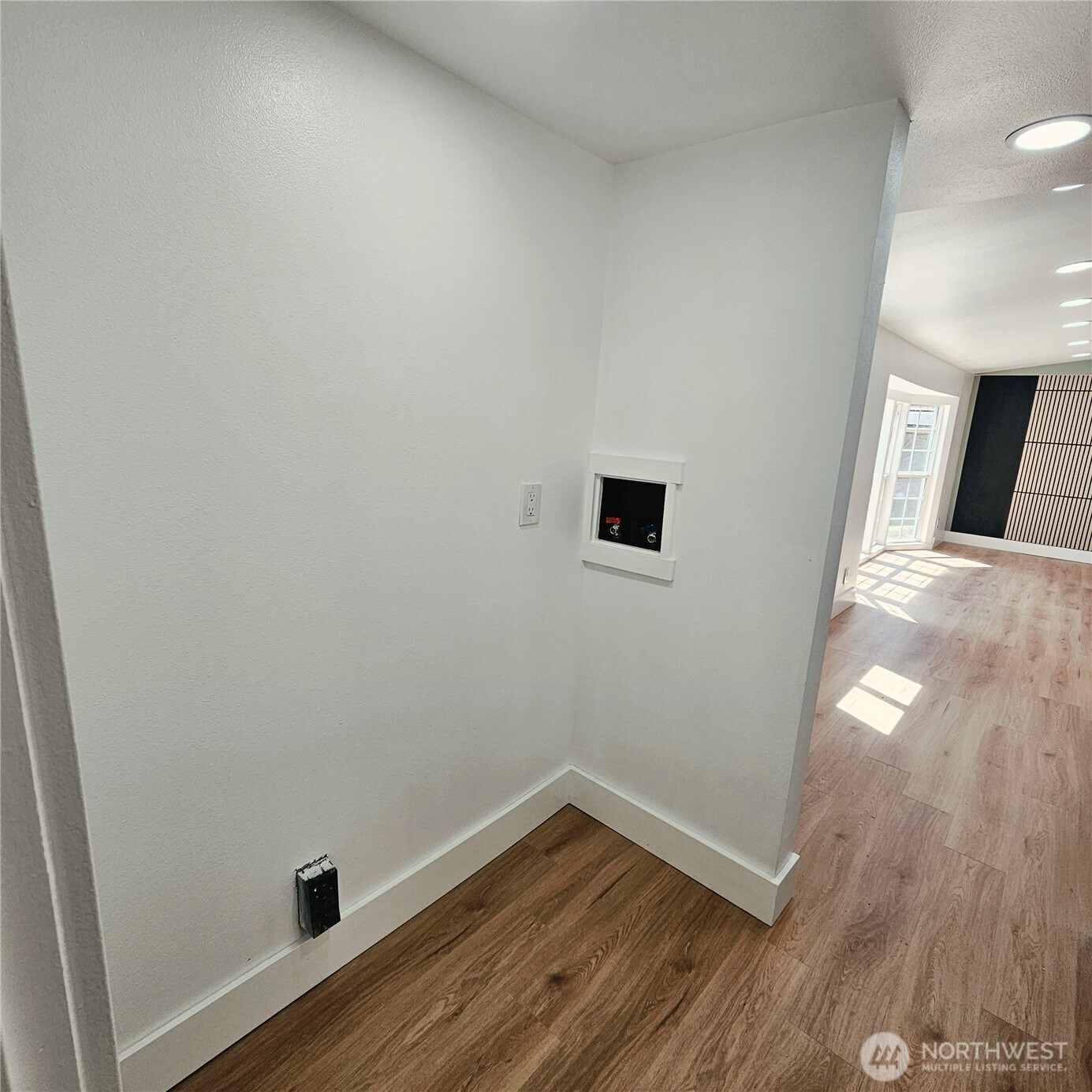 9111 66th Avenue 108 Property Photo 16