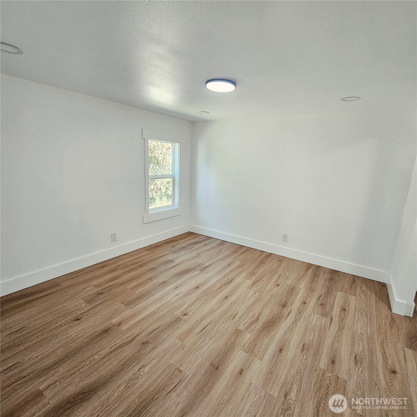 9111 66th Avenue 108 Property Photo 27