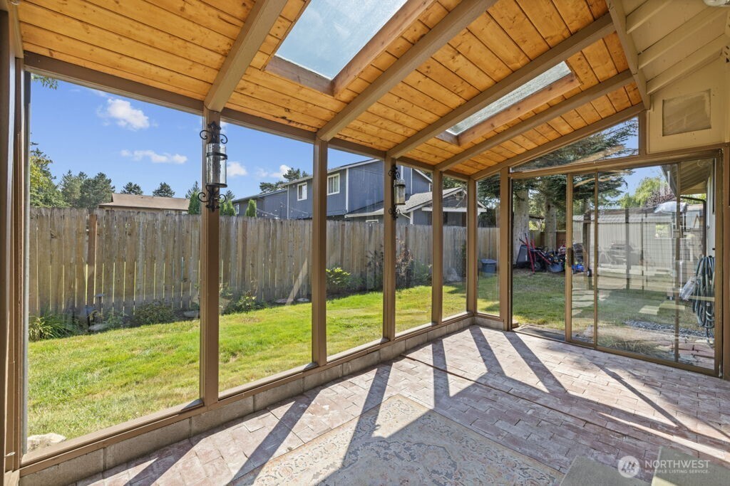 10108 3rd Place Property Photo 13